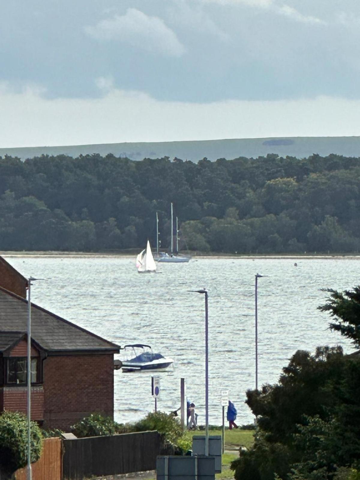 Brownsea Island View Penthouse Apartamento Poole Exterior foto
